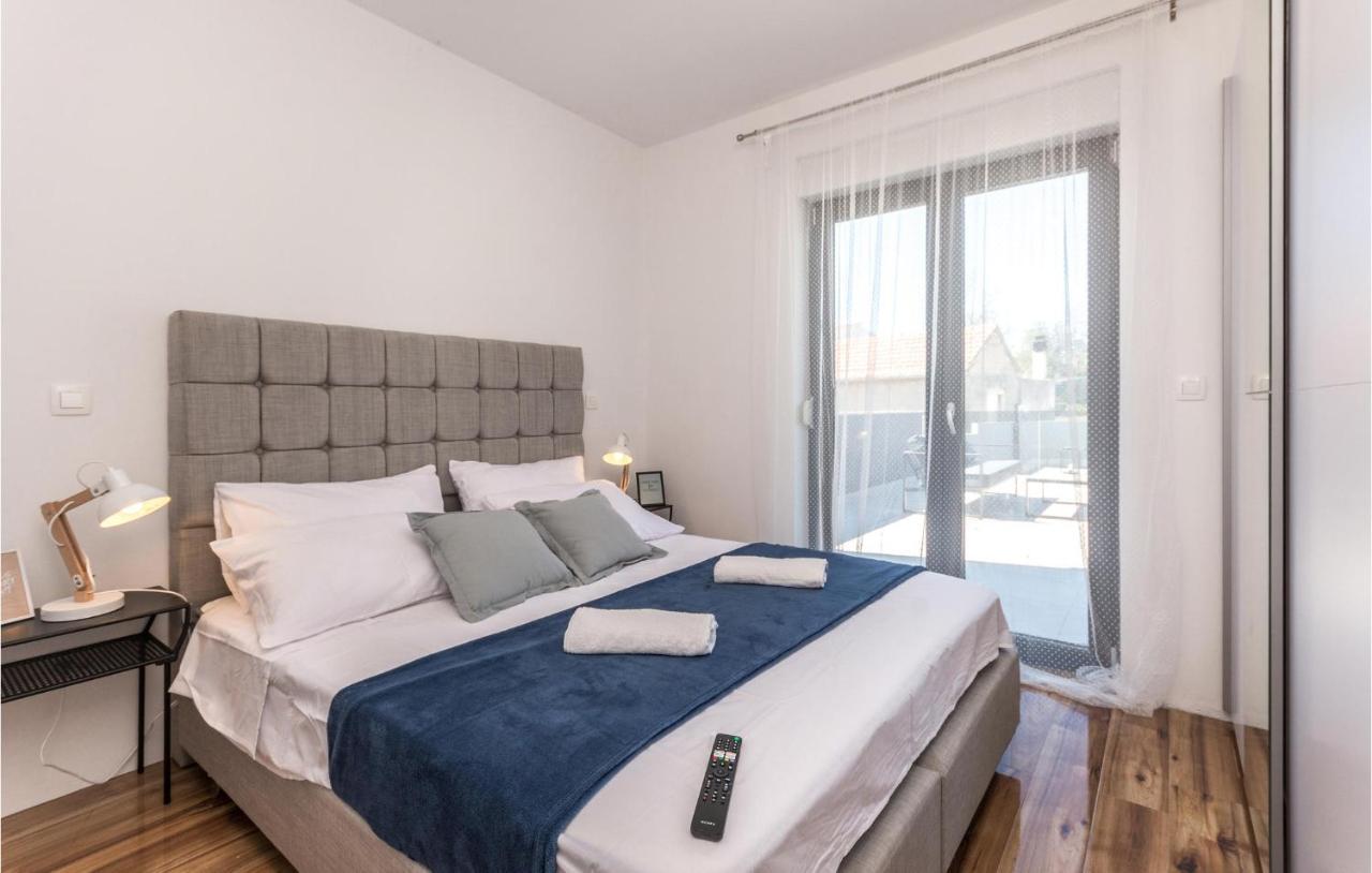 3 Bedroom Beautiful Home In Rastane Donje Donje Rastane Екстер'єр фото