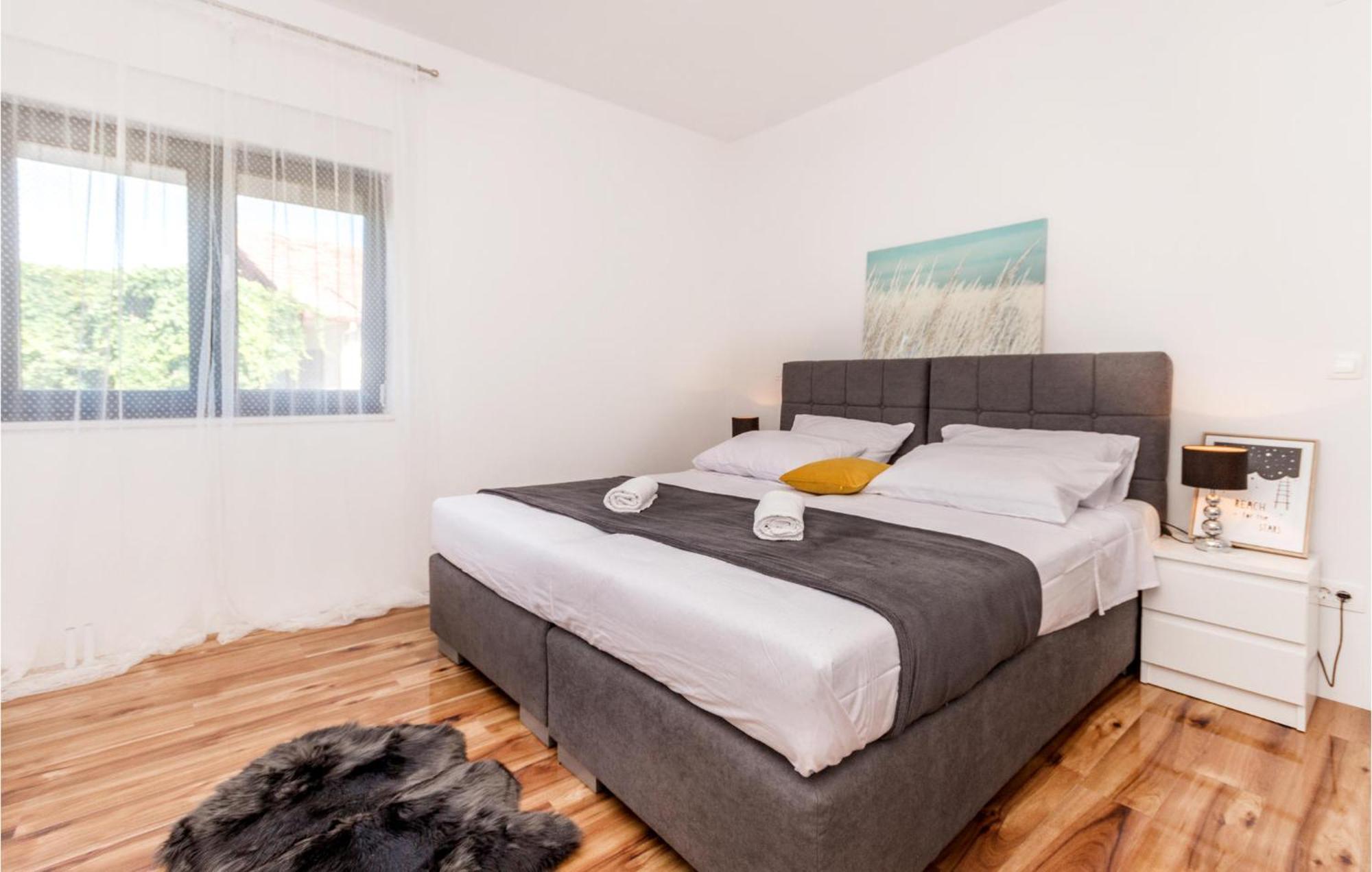 3 Bedroom Beautiful Home In Rastane Donje Donje Rastane Екстер'єр фото